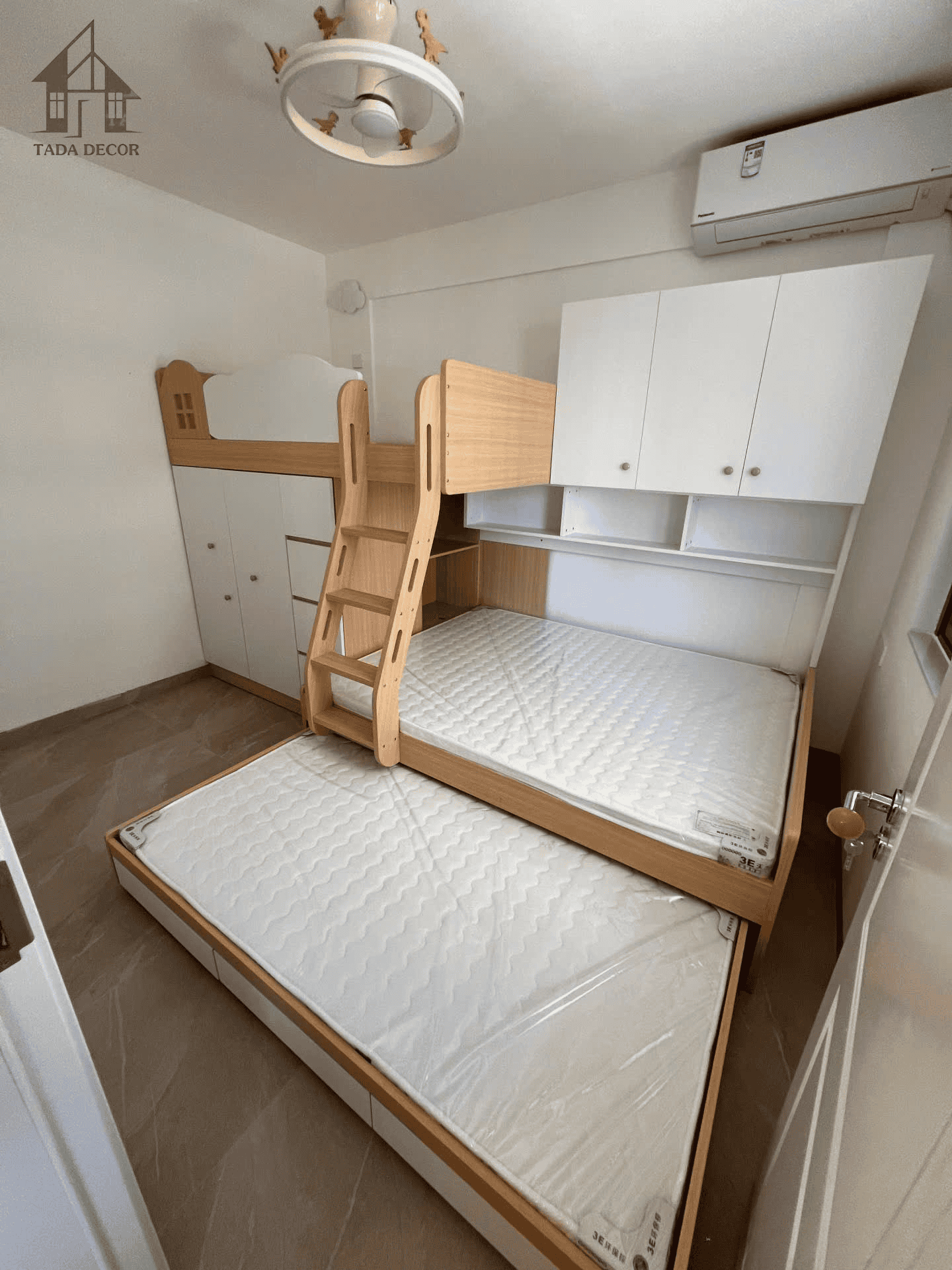 Feedback giường tầng kèm tủ thông minh đẹp | TADA DECOR