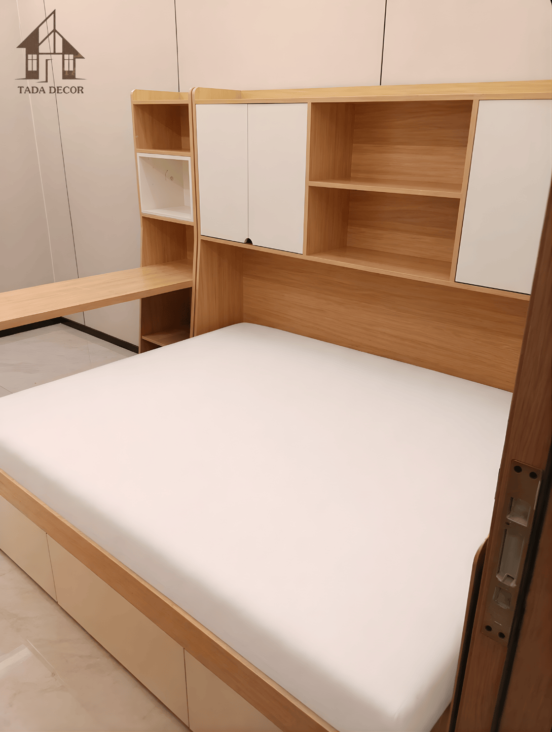 Feedback giường đa năng TADA gỗ MDF lõi xanh tích hợp bàn làm việc