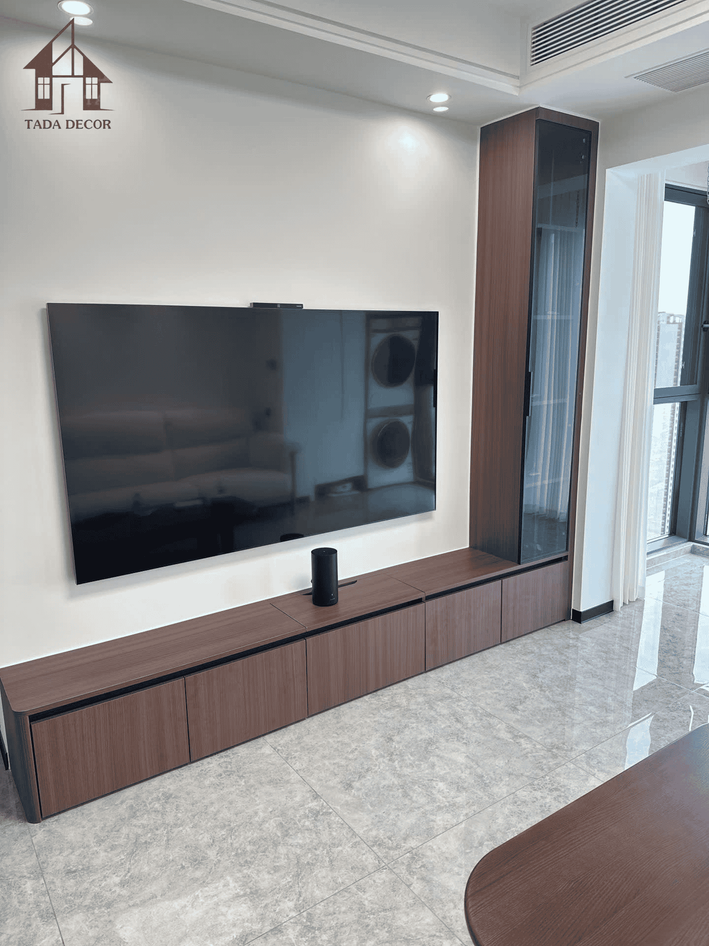 Kệ tivi kèm tủ trưng bày MDF lõi xanh đẹp, hiện đại