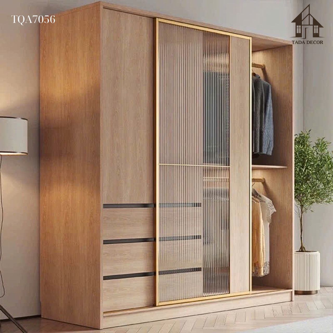 Tủ Quần Áo Hiện Đại Cửa Lùa Kính Sọc Mờ – Mã SP7056