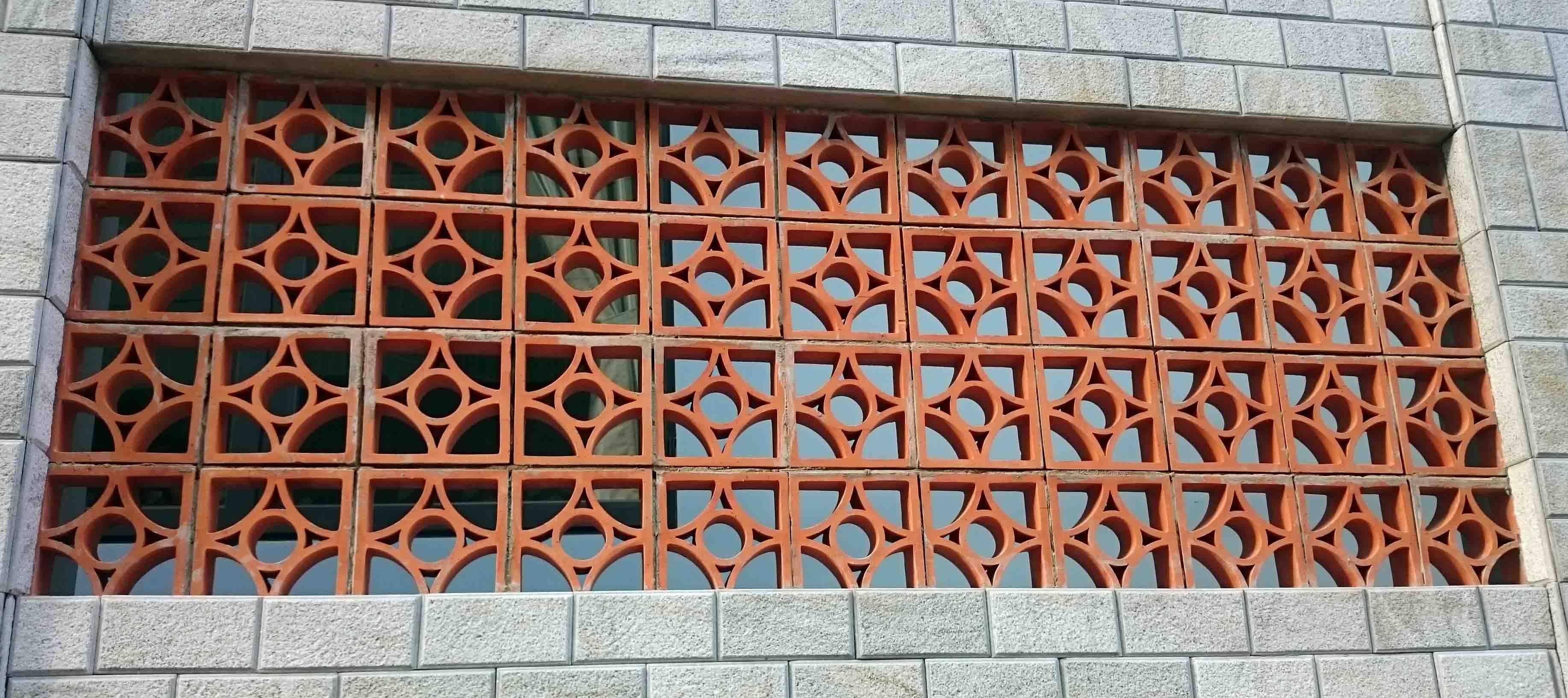 Ưu và nhược điểm của gạch thông gió trang trí mà bạn cần biết