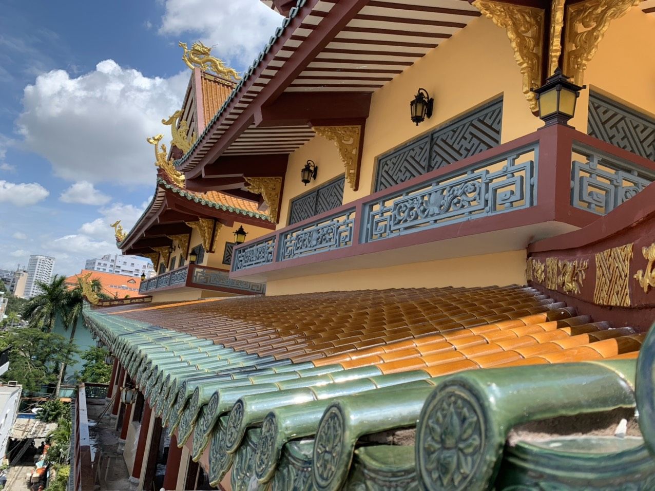 các mẫu ngói diềm âm dương tráng men 