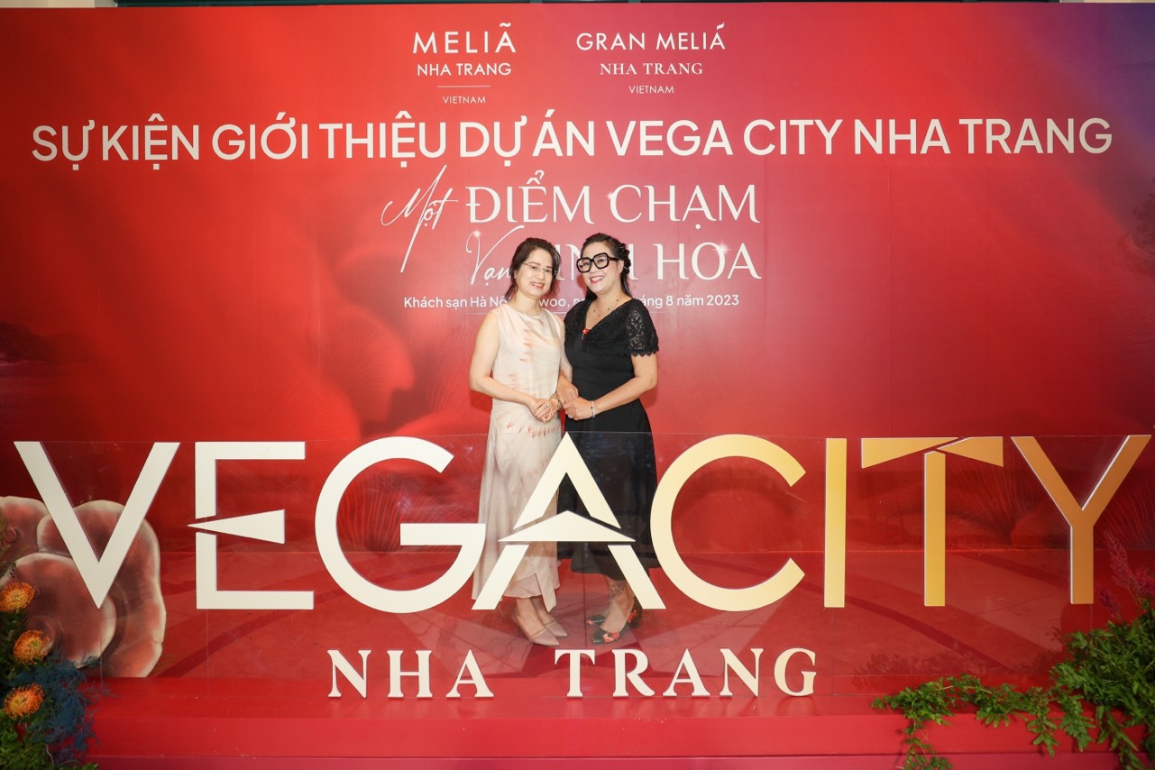 DeSilk góp mặt tại “Một điểm chạm – Vạn tinh hoa”