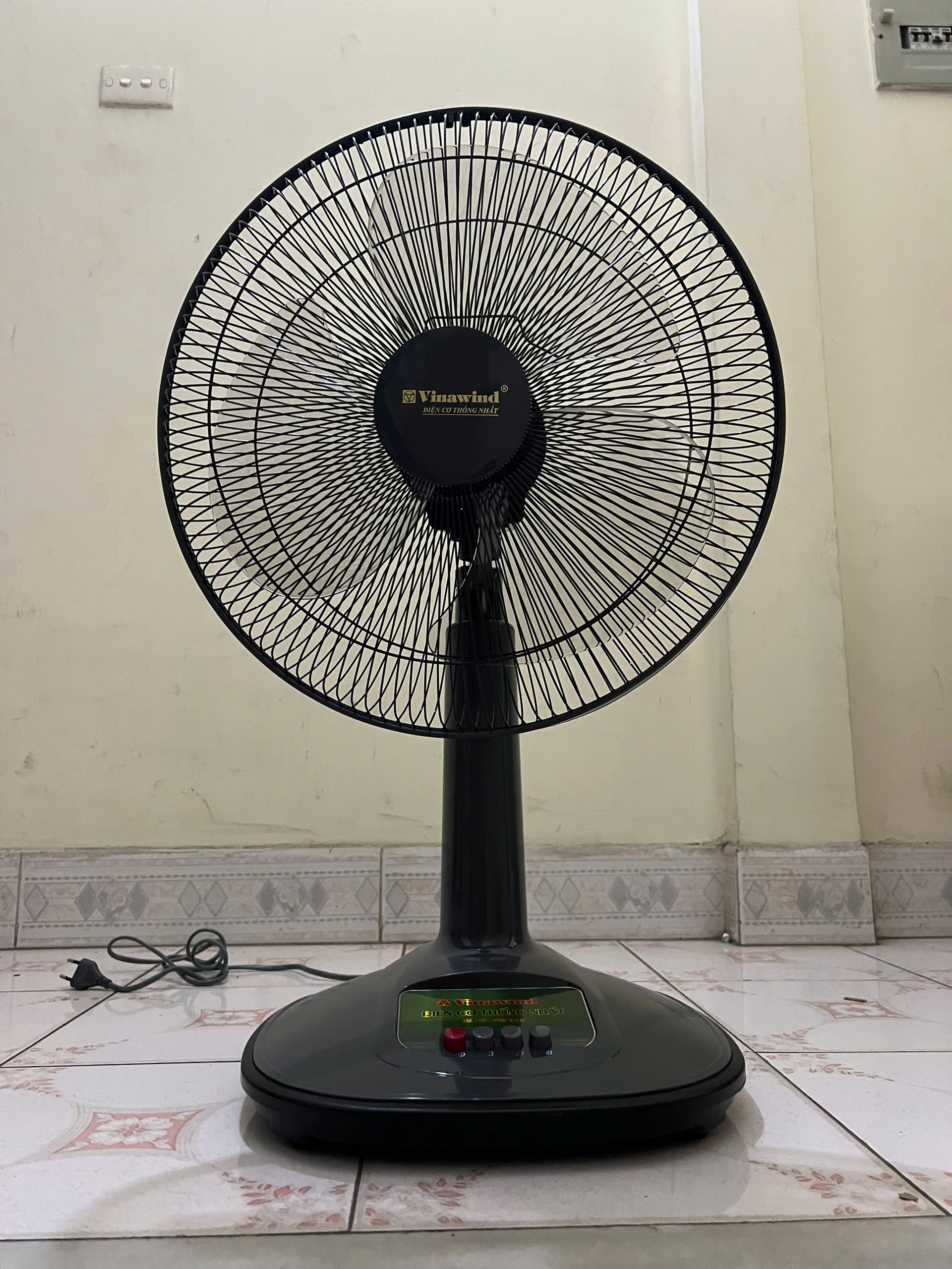 Quạt cây Vinawind QĐM-400ĐK -Sải cánh 40cm, Quạt rút lửng