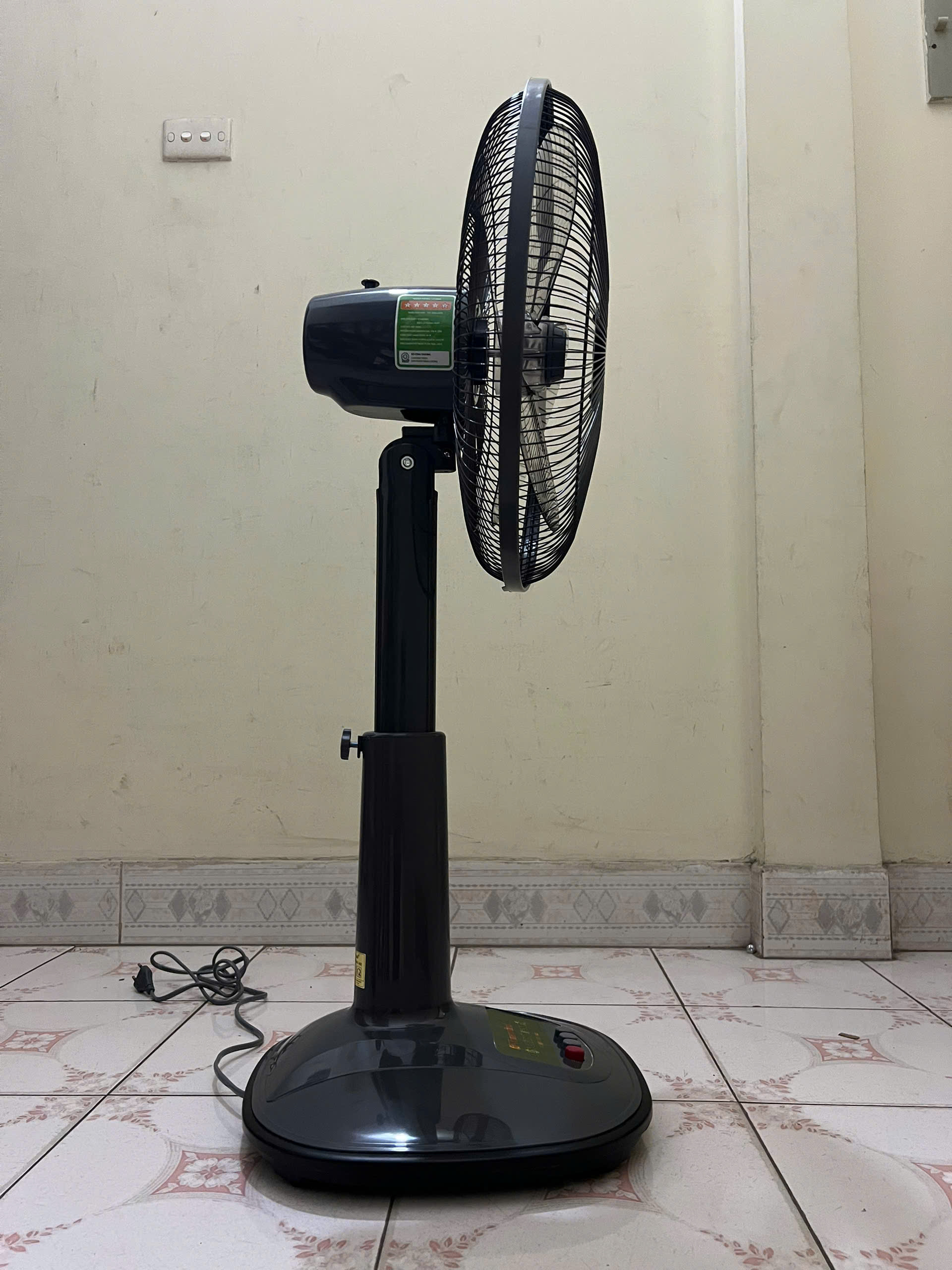 Quạt cây Vinawind QĐM-400ĐK -Sải cánh 40cm, Quạt rút lửng