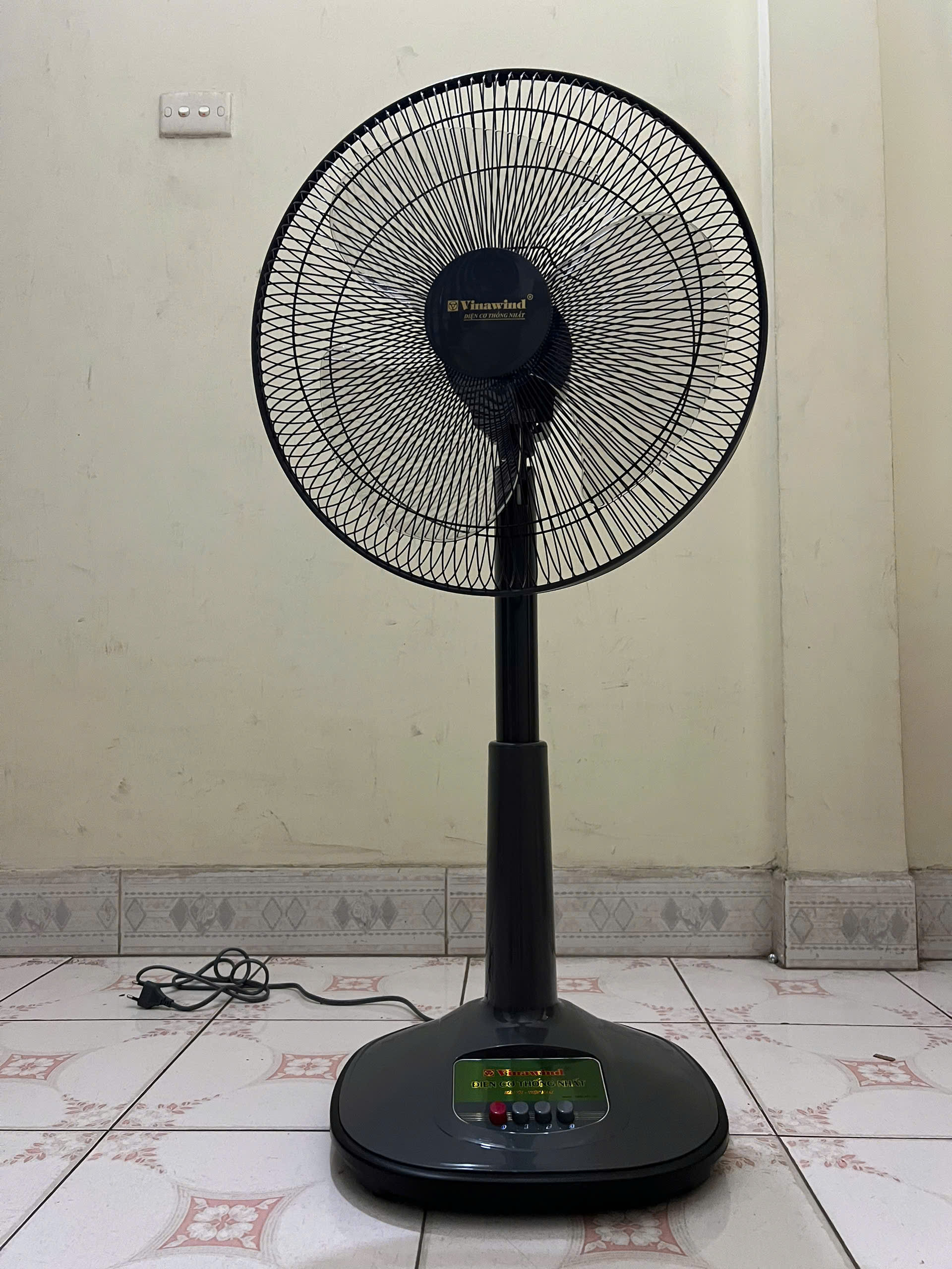 Quạt cây Vinawind QĐM-400ĐK -Sải cánh 40cm, Quạt rút lửng
