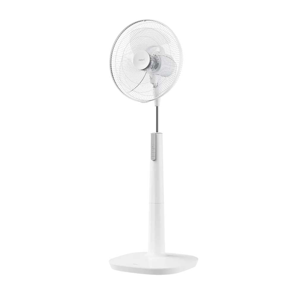 Quạt cây Hatari P16M1 Thái lan, sải cánh 40cm, phím bấm cơ