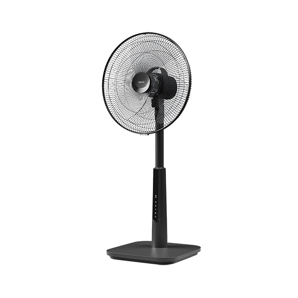 Quạt lửng Hatari HT-S18R1 Thái lan, sải cánh 45cm, điều khiển từ xa