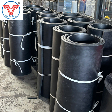 Băng tải cao su trơn – Ứng dụng đặc thù trong công nghiệp hiện đại