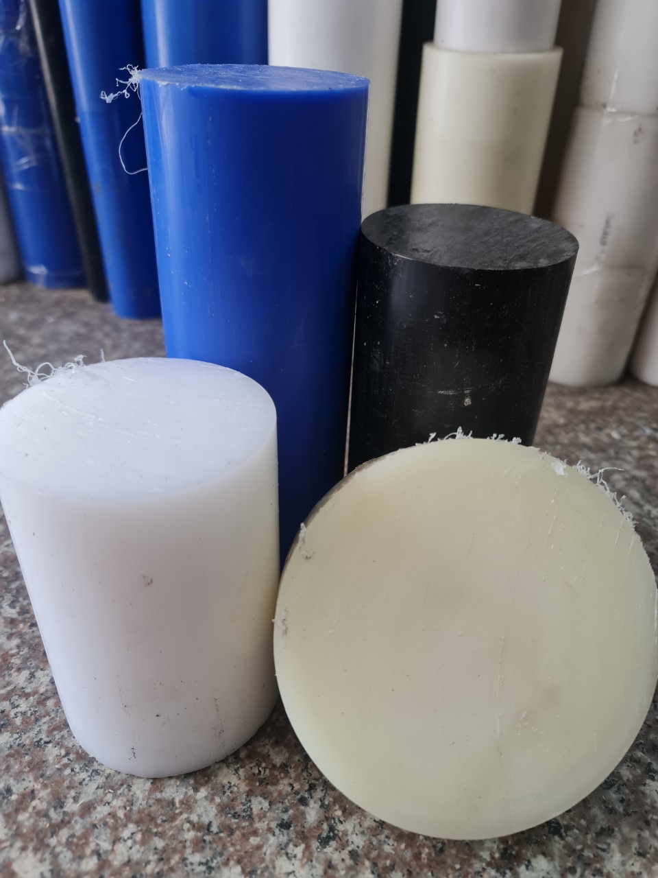 PHÂN BIỆT CÁC LOẠI NHỰA PHỔ BIẾN HIỆN NAY