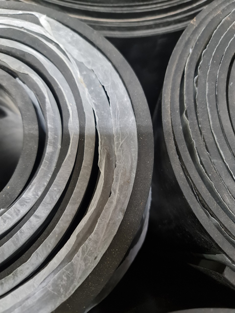 CÔNG DỤNG CỦA CAO SU TRONG ĐỜI SỐNG VÀ CÔNG NGHIỆP