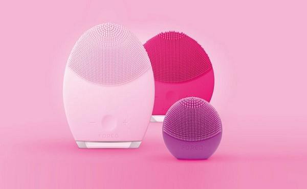 SO SÁNH Nên dùng máy rửa mặt Foreo Luna mini 3 hay Foreo Luna 3?