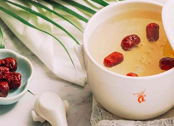 Bữa sáng mùa đông nhanh gọn, đủ chất, dịu dạ dày với yến sào chưng sẵn