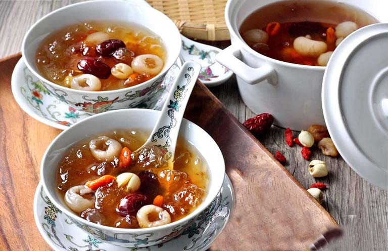 Người đau dạ dày ăn yến sào chưng sẵn thế nào để nhẹ bụng, dễ hấp thu?