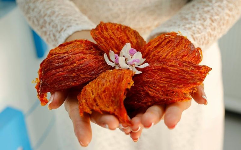 Yến huyết chưng sẵn và yến trắng chưng sẵn – Loại nào tốt cho người tiểu đường, ăn kiêng?