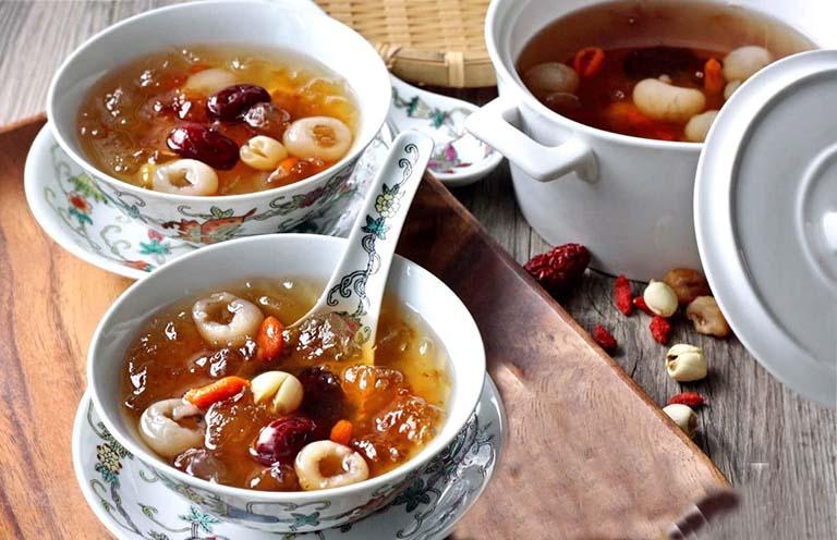 Yến sào chưng sẵn long nhãn – hạt sen có nóng không?