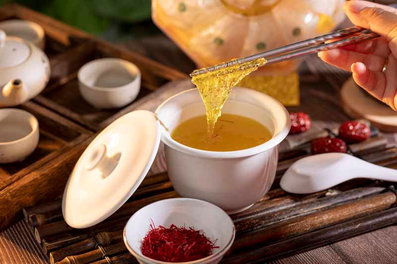 Yến sào Khánh Hòa và yến sào Khánh Hòa chưng tươi – Loại nào tốt cho người cao tuổi?