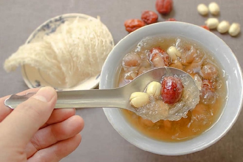Yến tinh chế vụn và yến tinh chế định hình nguyên tổ - Sự khác biệt, ưu điểm, và giá thành mới nhất