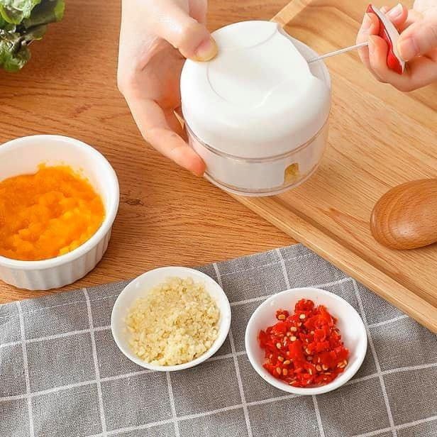 Dụng Cụ Xay Tỏi Kéo Dây Mini Chopper (Thùng 100)