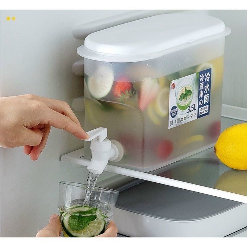 Bình Nước Tủ Lạnh 3.5L Có Vòi