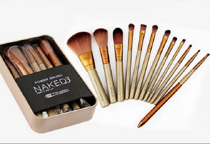 Bộ 12 Cọ Trang Điểm Naked 3