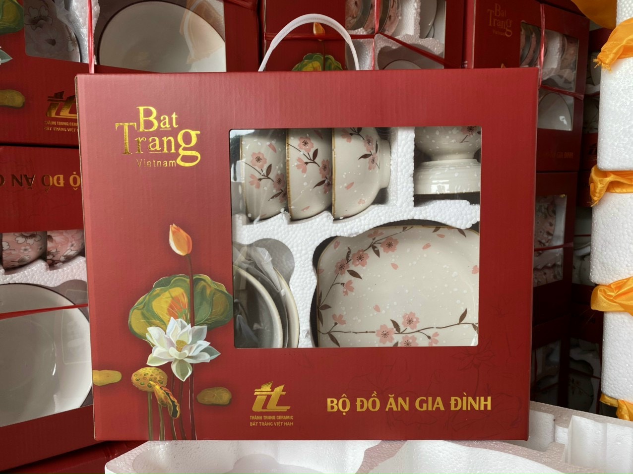 Bộ Đồ Ăn Gia Đình Bát Tràng 11 Món (Hoạ Tiết Hình Hoa)