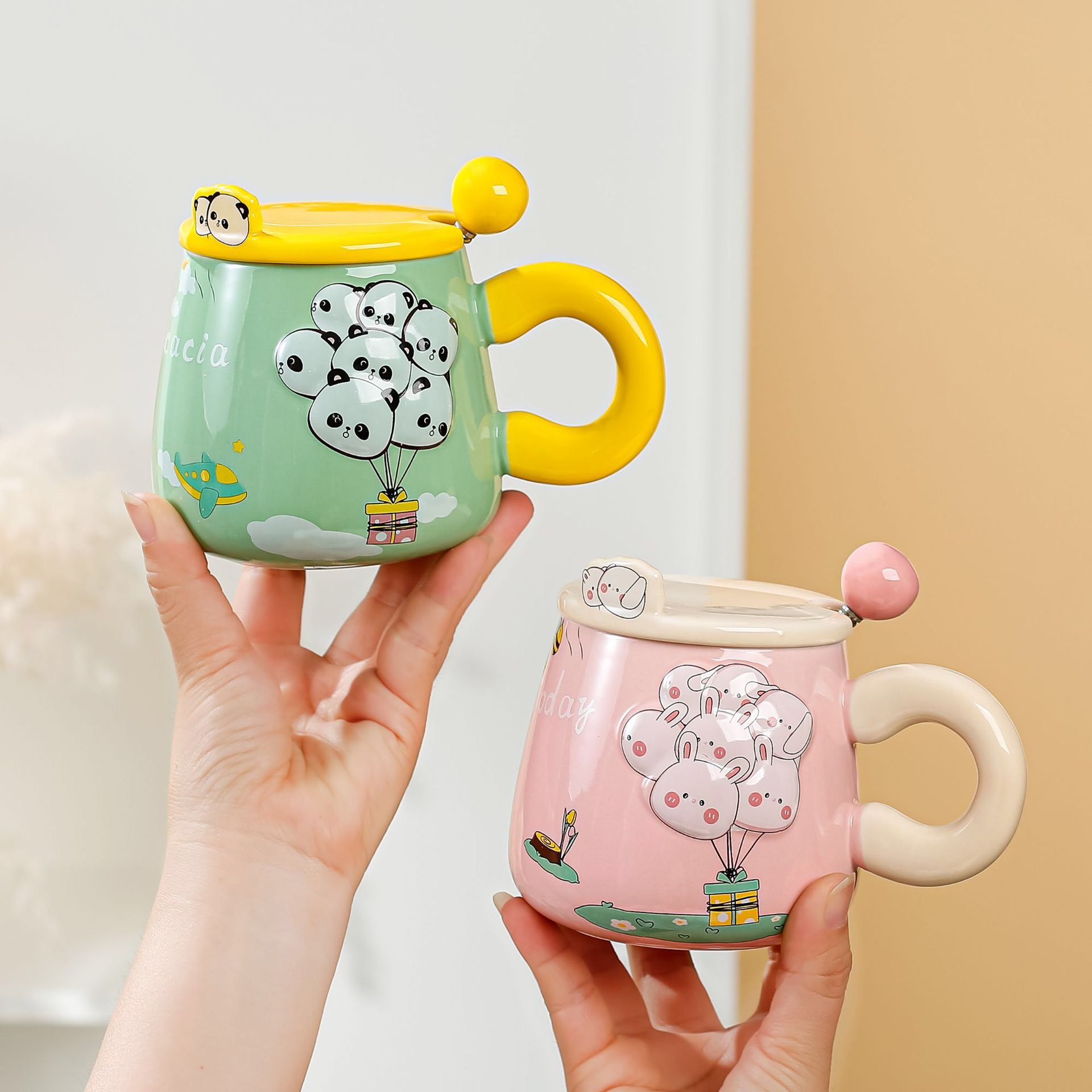 Cốc Sứ Cute Chùm Bông Quai Nón (Thùng 60)