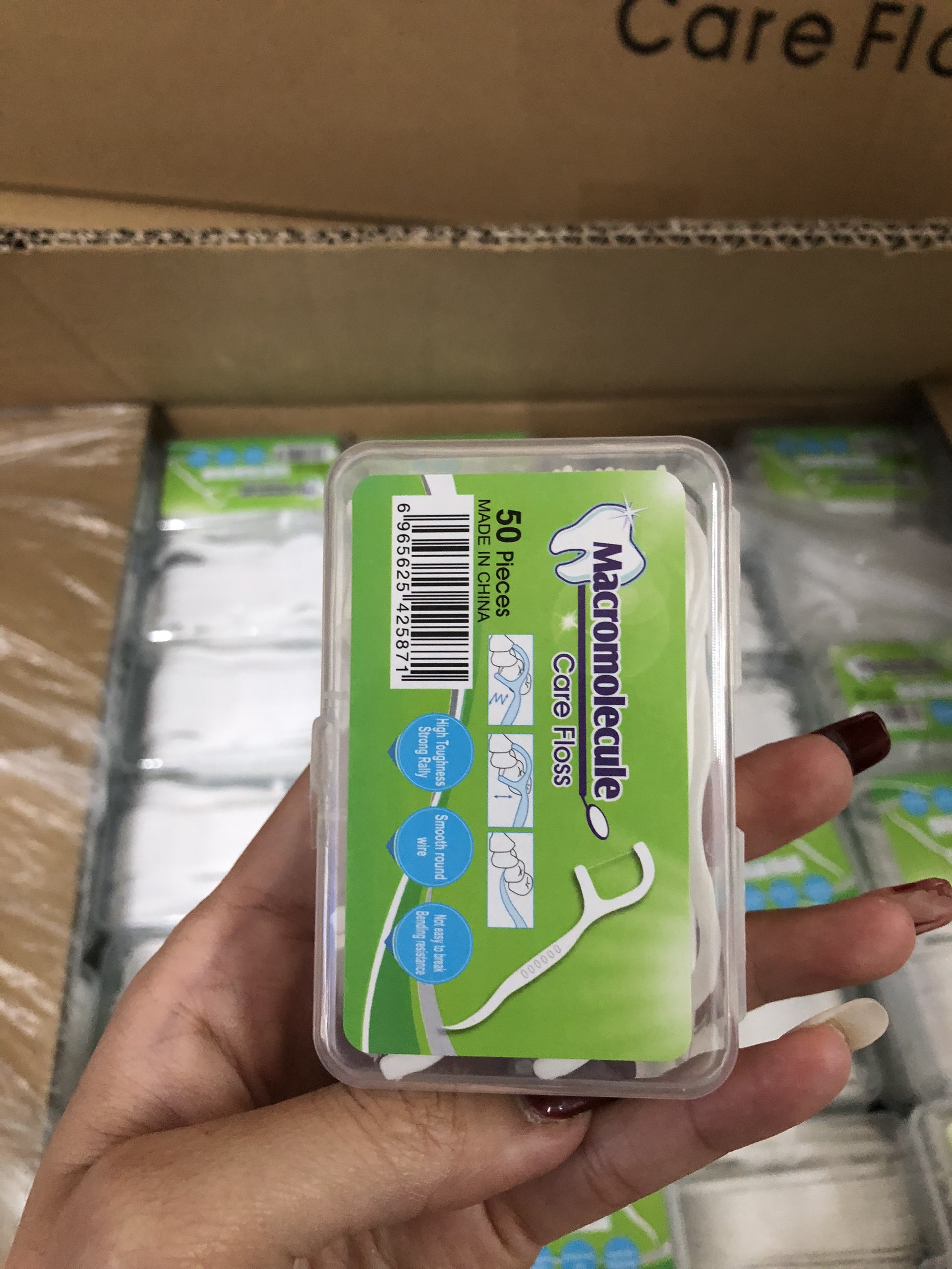 Tăm Chỉ Nha Khoa Xanh Lá ( Thùng 600Hộp )