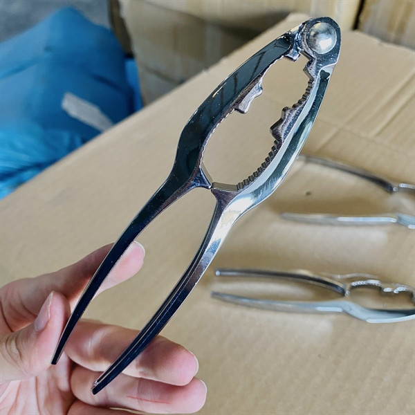 Dụng Cụ Kẹp Càng Cua - 75g ( Thùng 200 )