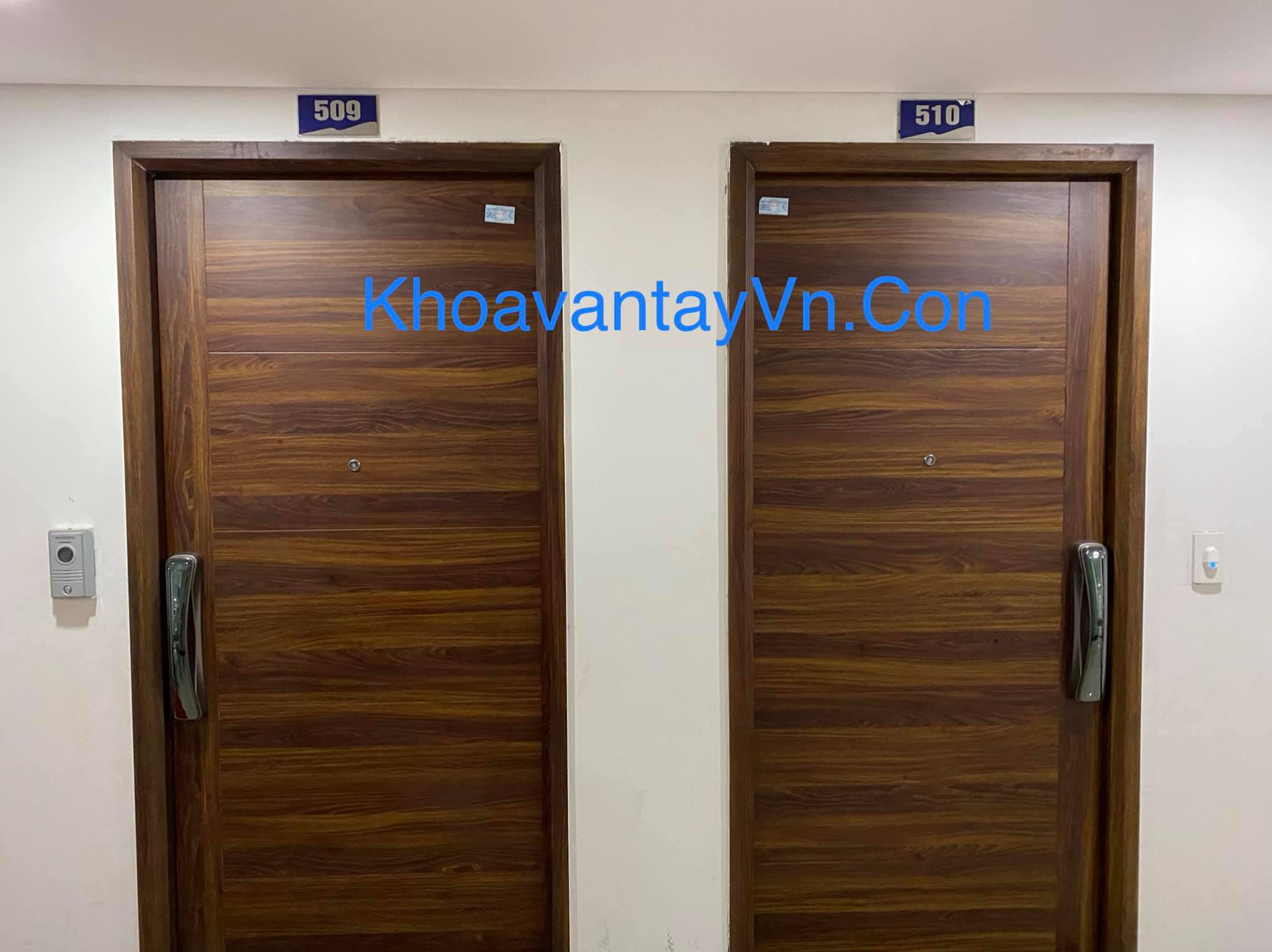 Khóa cửa thông minh kiêm chuông hình tại chung cư Vinaconex2 Hà Nội