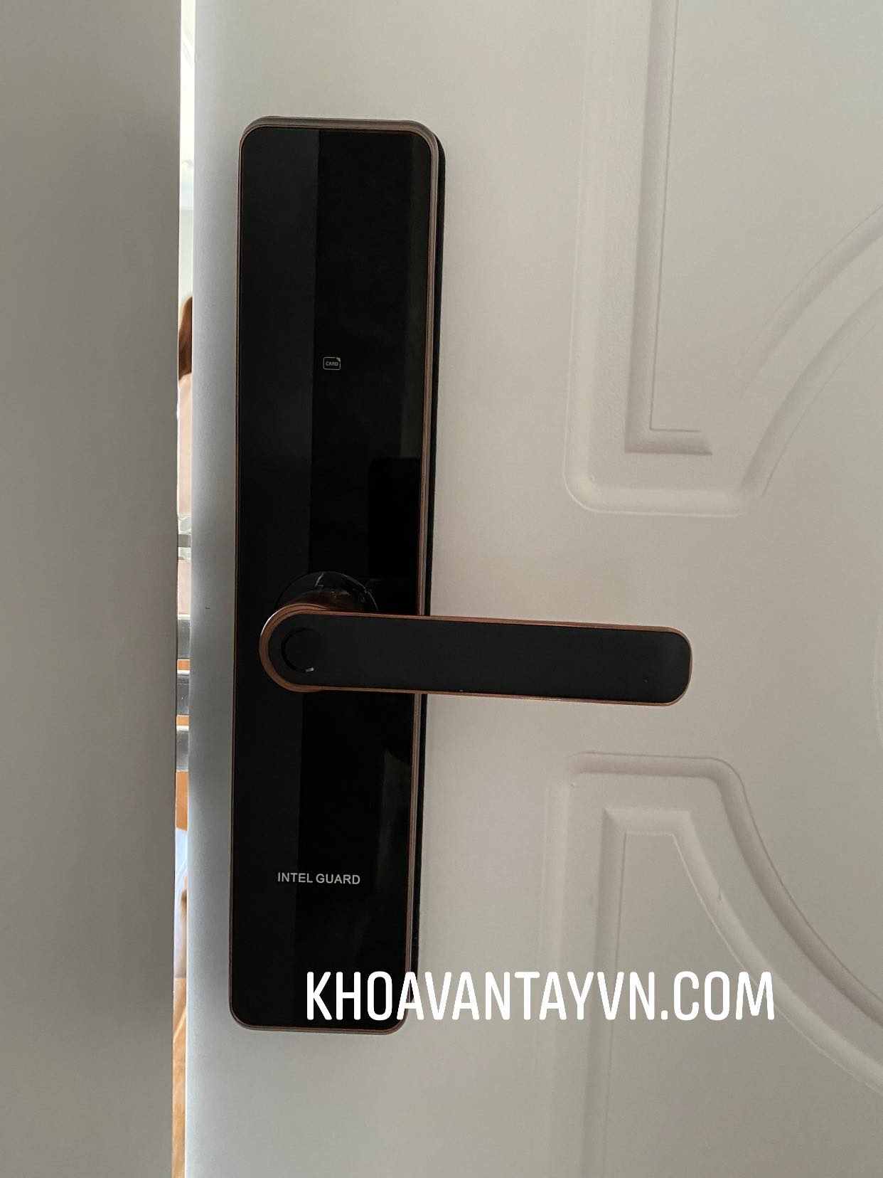 Khoá cửa thông minh chuyên lắp đặt cho các chung cư cao cấp tại Hà Nội