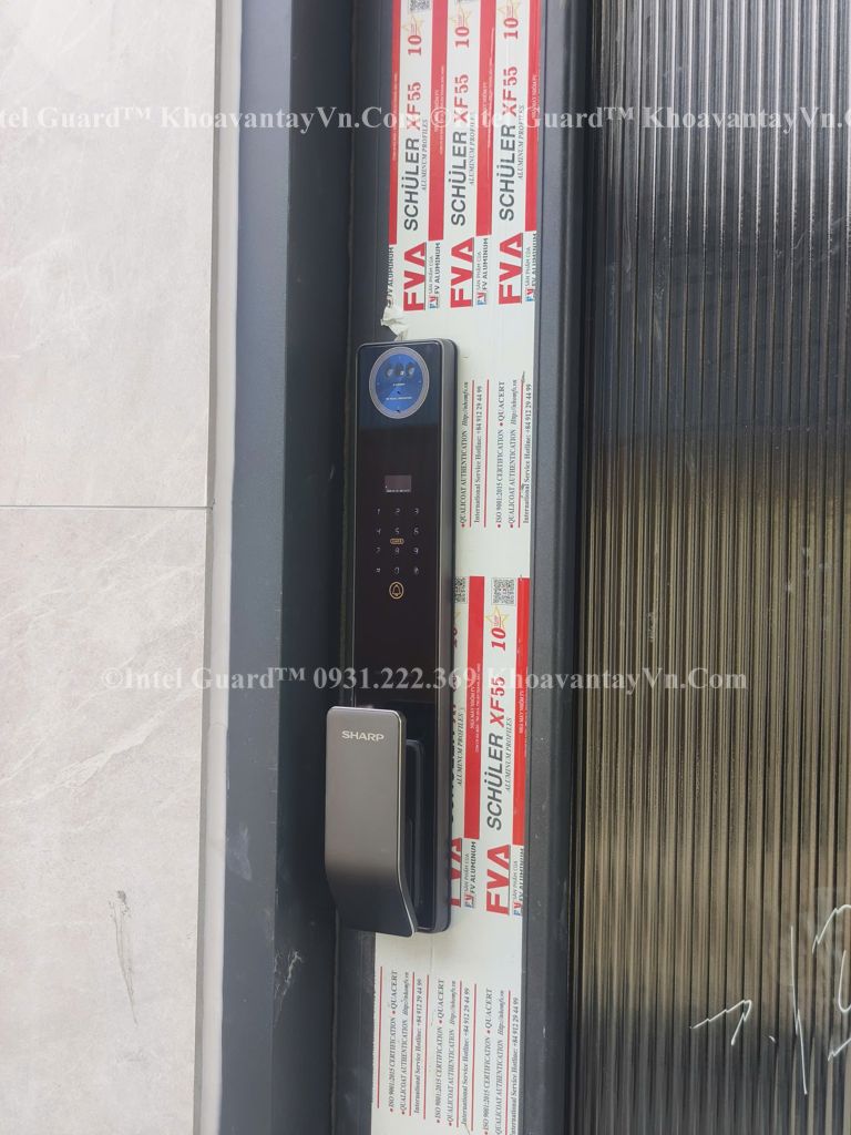Khóa vân tay khuôn mặt S7-FV lắp cửa nhôm kính thủy lực tại Hải Phòng