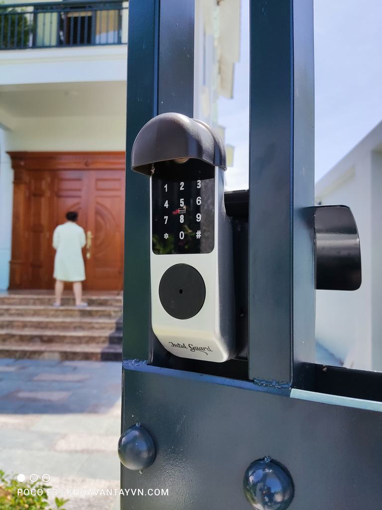 Khoá từ vân tay cổng sắt cửa inox X1 giá rẻ tại Hải Phòng