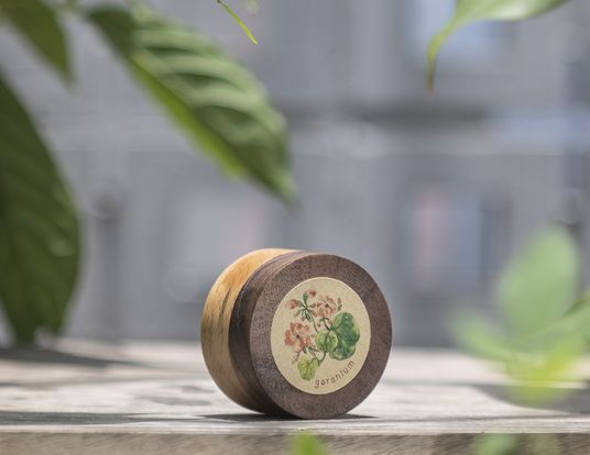 Nước hoa sáp Phong lữ (Đồn Điền)