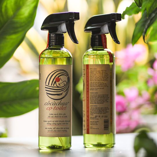 Cô Cà Chua Cọ Toilet 500ml