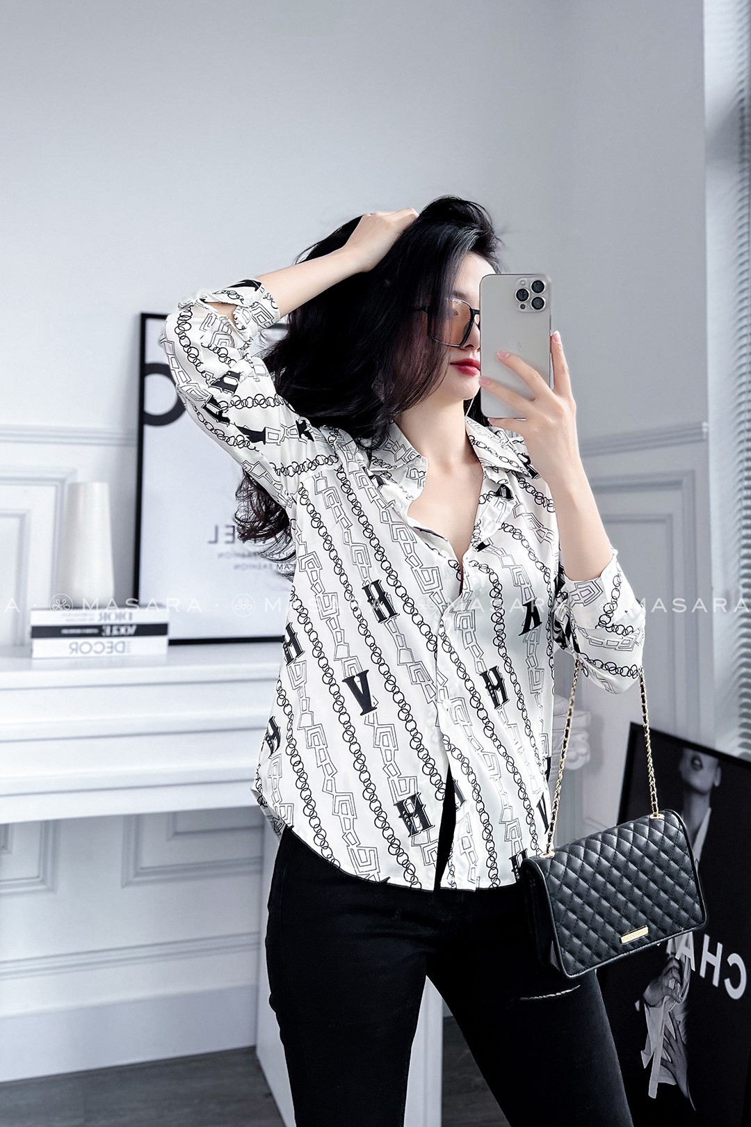 SƠ MI LỤA CHỮ H MÀU TRẮNG