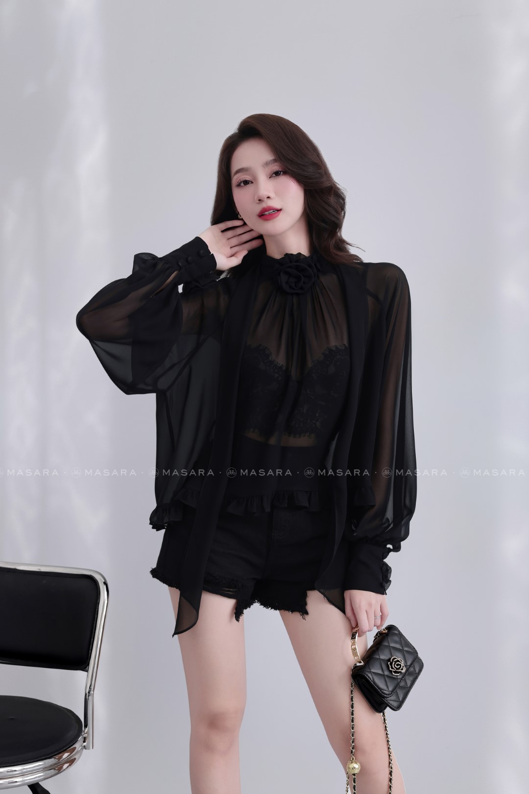 ÁO HOA NƠ CỔ ĐEN + ÁO LÓT