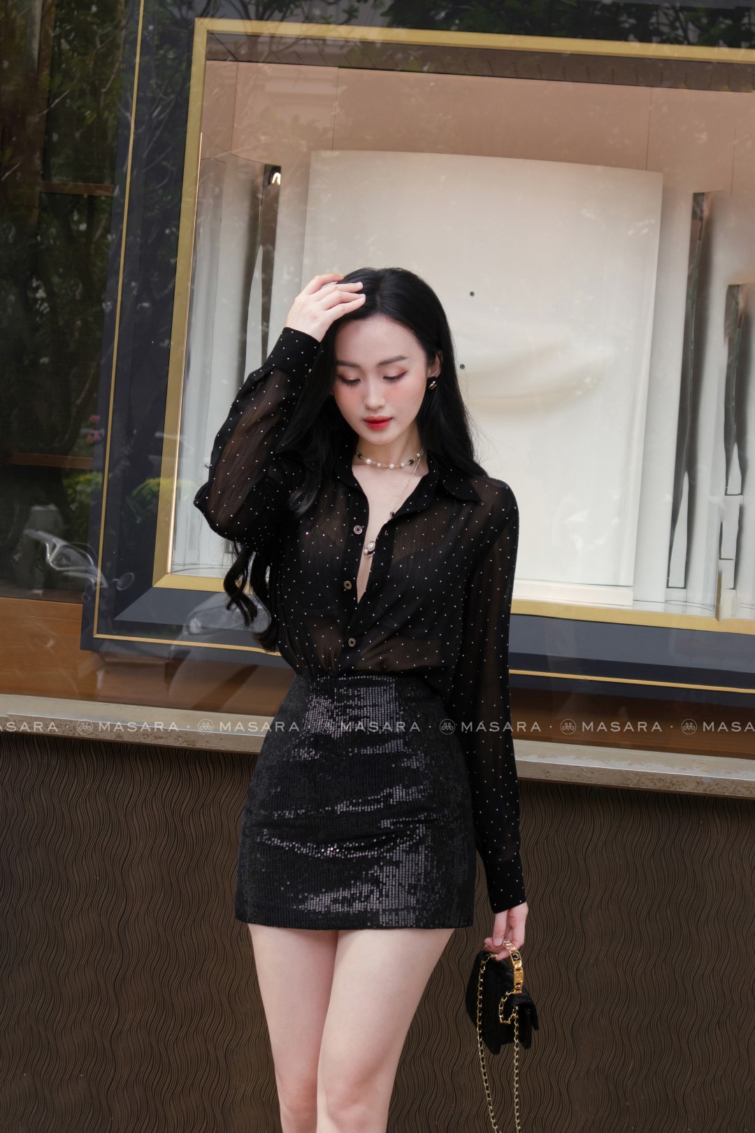 SƠ MI TƠ GÂN ĐEN ĐÍNH ĐÁ LẤP LÁNH