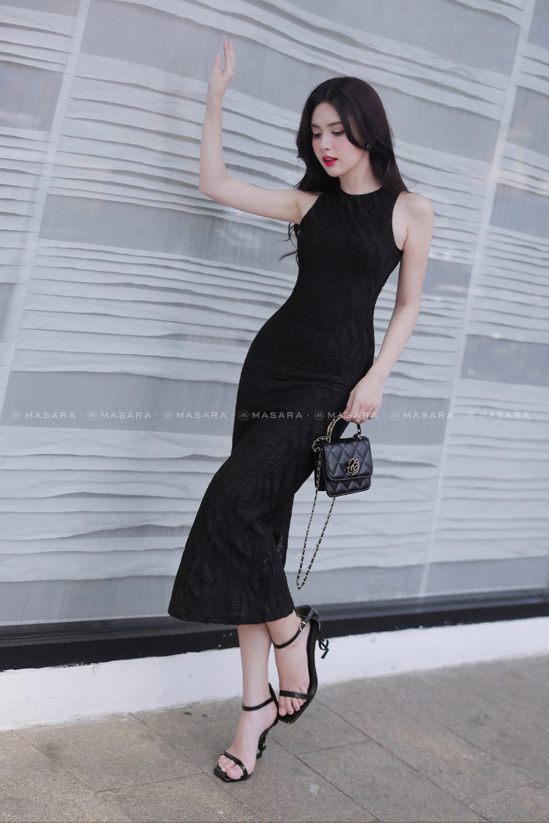 ĐẦM THUN ĐEN 3D SÁT NÁCH