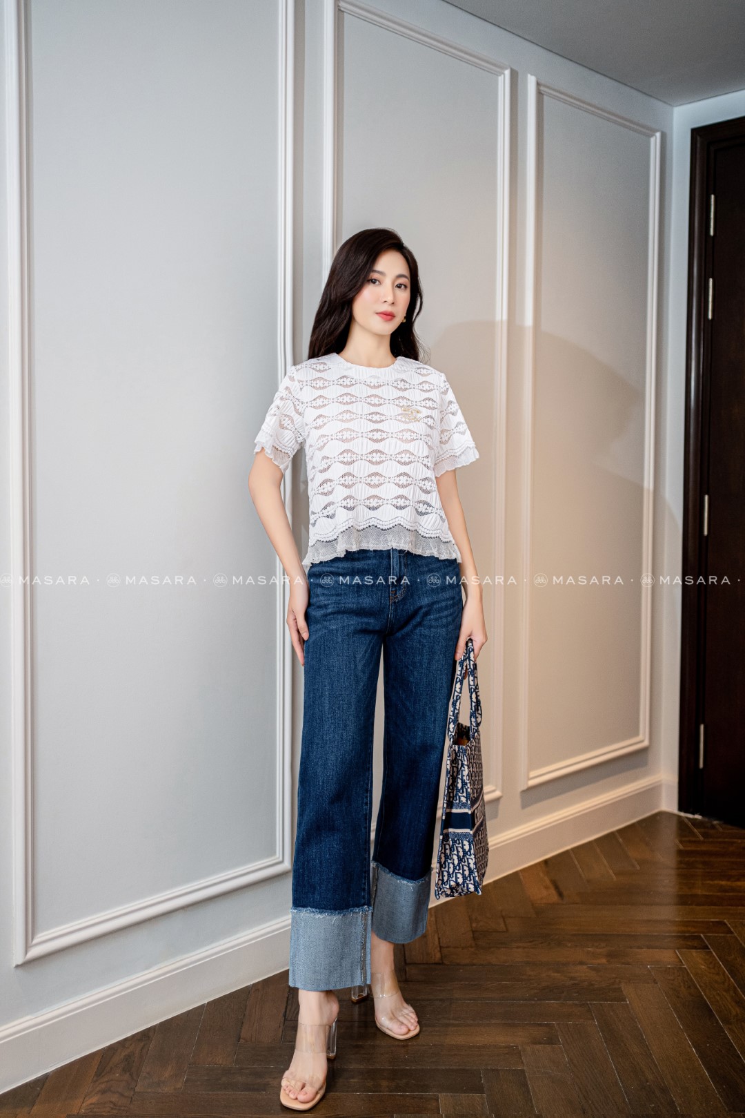 ÁO REN THUN LƯỢN SÓNG MÀU TRẮNG