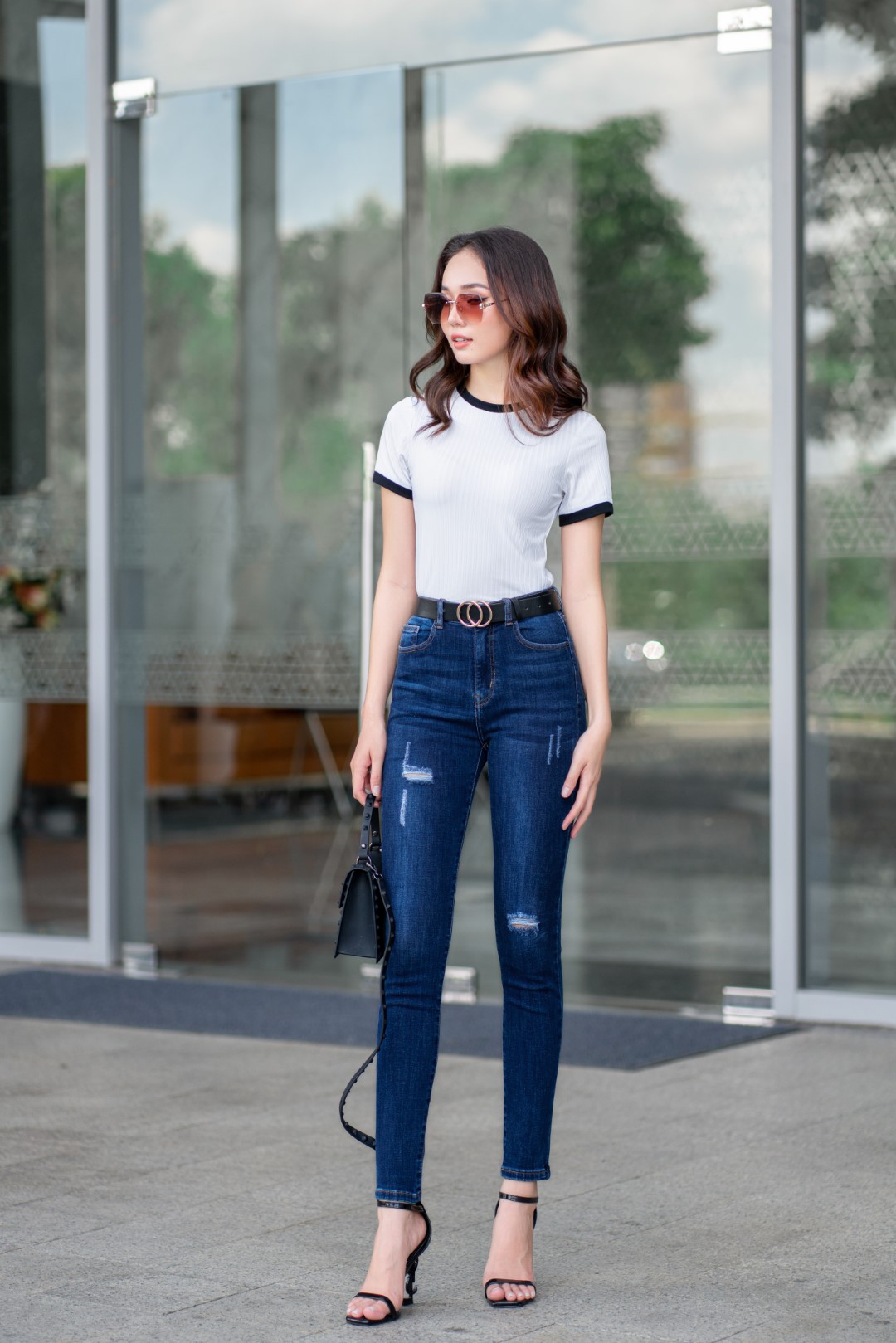 QUẦN JEAN SKINNY XƯỚC ĐÙI XANH ĐẬM
