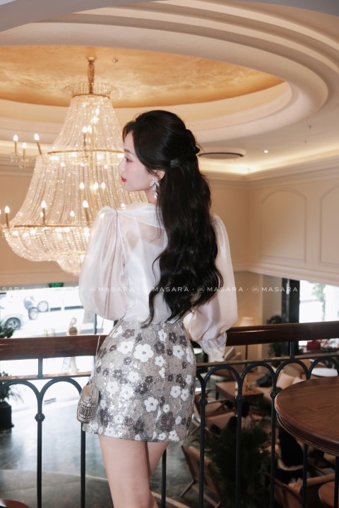 CHÂN VÁY HOA KIM SA