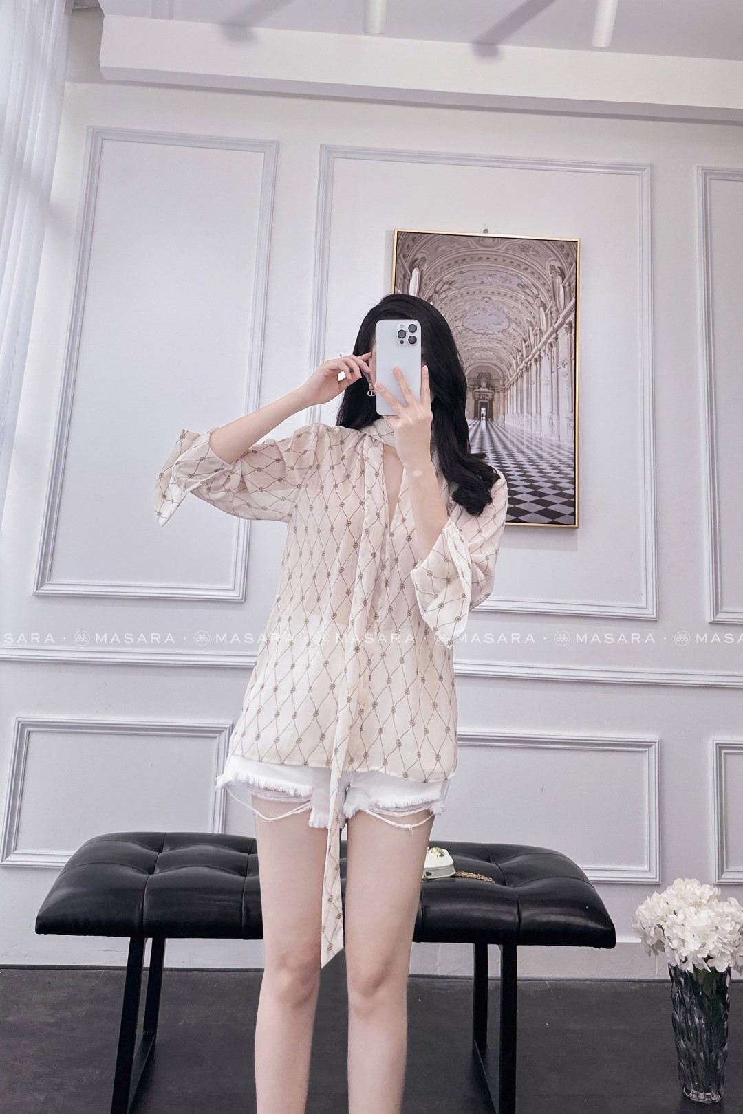 ÁO VOAN GÂN KIM TUYẾN NƠ CỔ KEM
