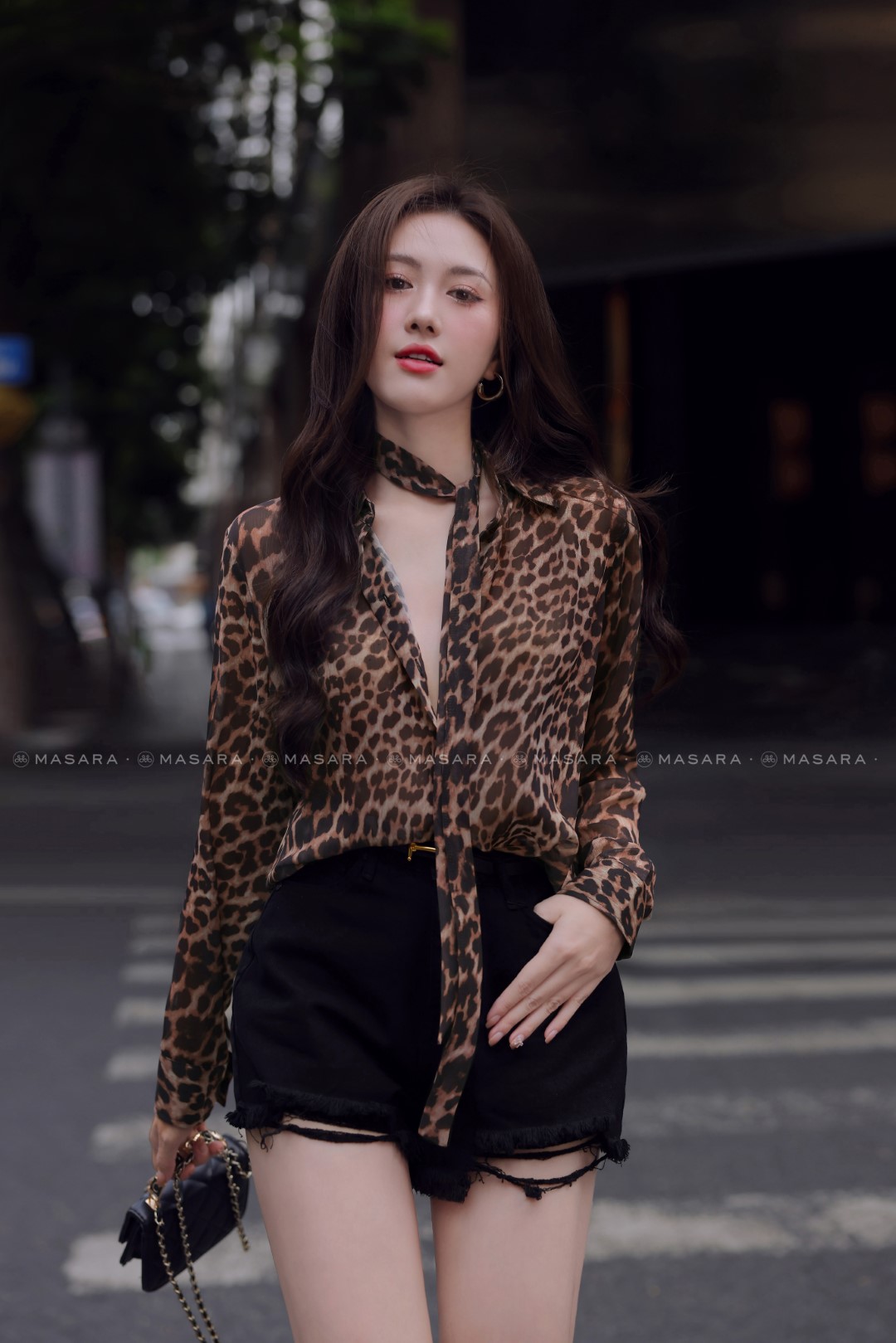 ÁO SƠ MI TƠ XƯỚC BEO NÂU