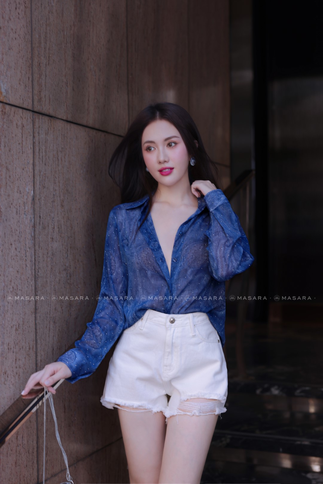 ÁO SƠ MI TƠ GÂN XANH DƯƠNG MỀM ĐÍNH ĐÁ