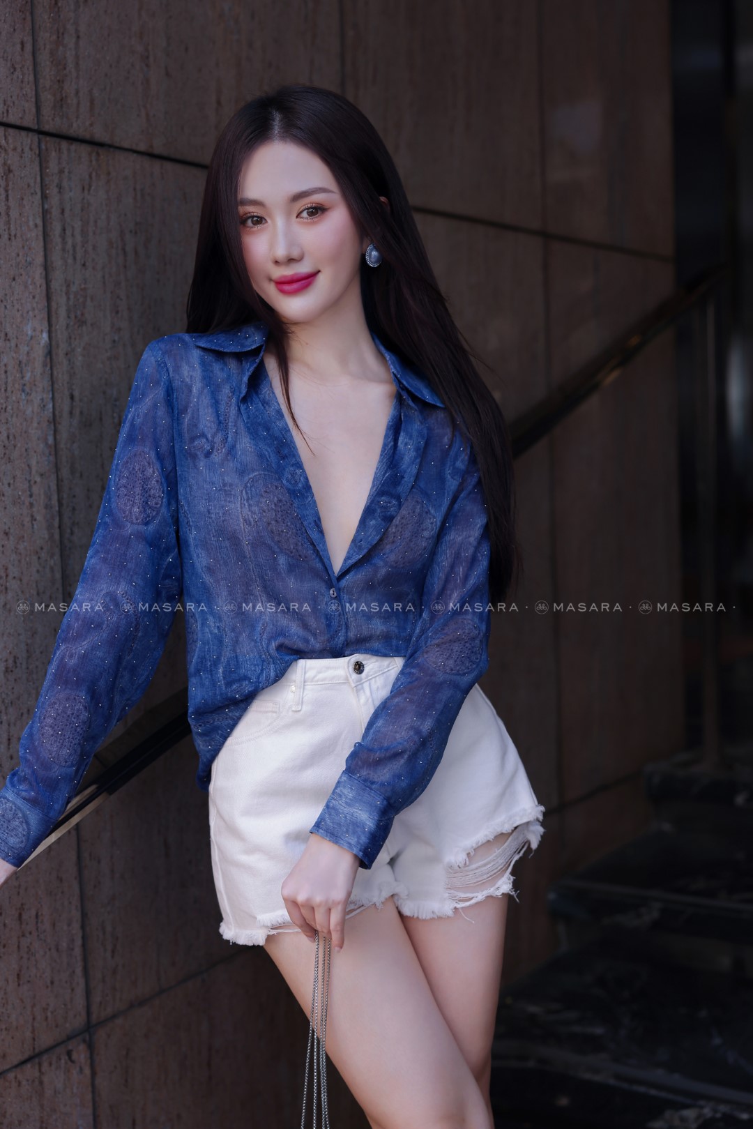 ÁO SƠ MI TƠ GÂN XANH DƯƠNG MỀM ĐÍNH ĐÁ