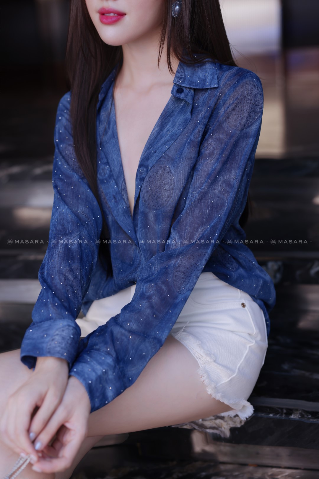 ÁO SƠ MI TƠ GÂN XANH DƯƠNG MỀM ĐÍNH ĐÁ