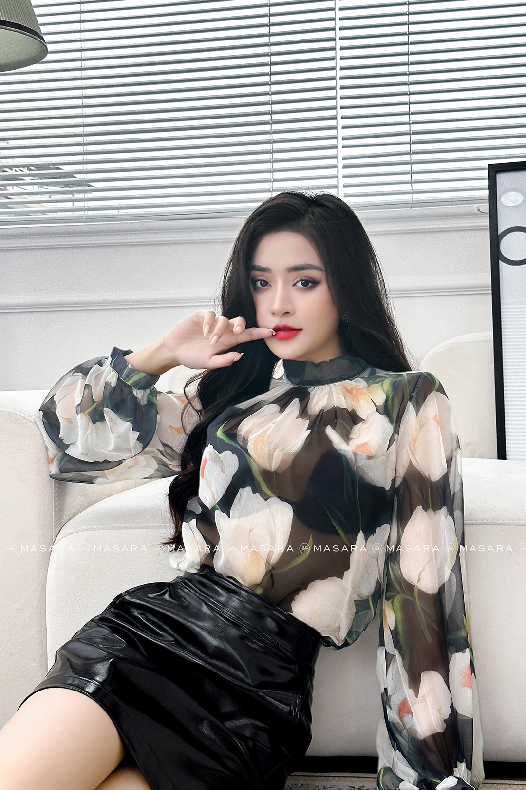 ÁO TƠ HOA TUY-LIP NƠ SAU GÁY +ÁO LÓT