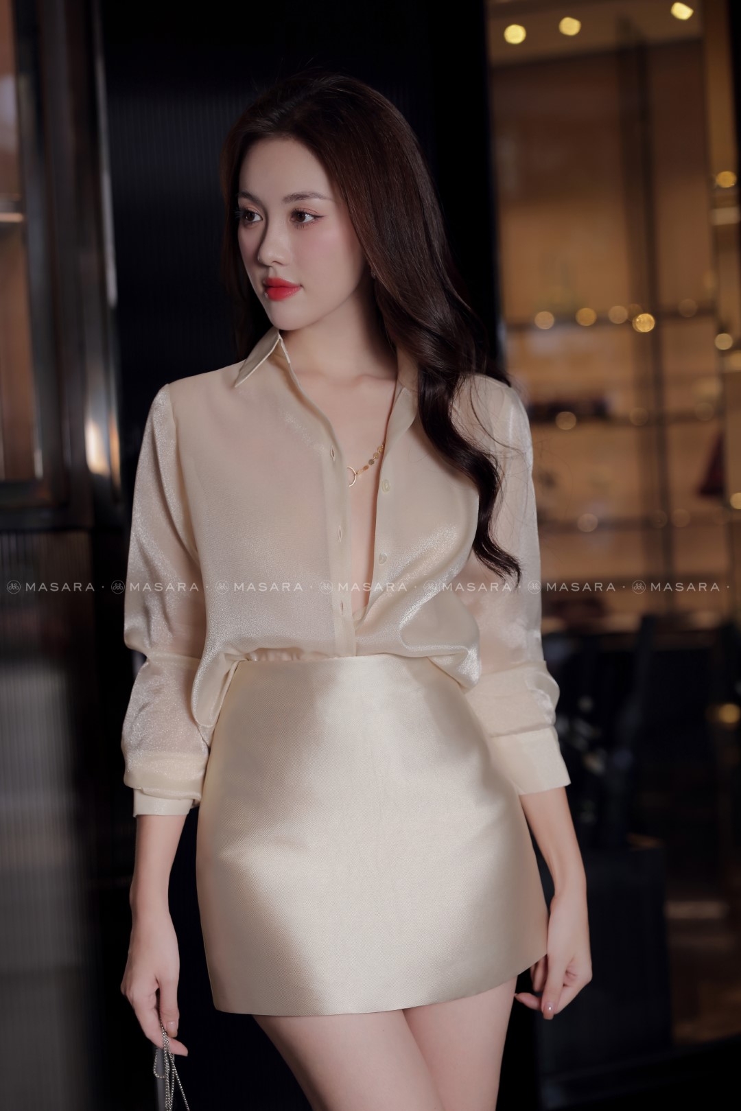 ÁO SƠ MI TẰM ÁNH KEM VÀNG + ÁO LÓT