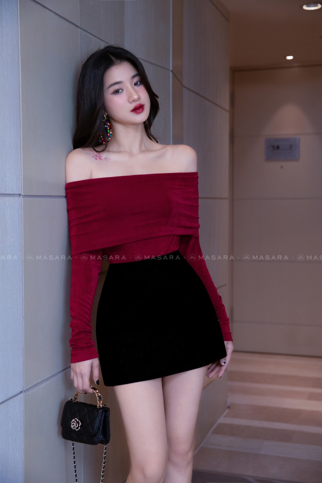 ÁO NHÚNG KIM CƯƠNG ĐỎ ĐÔ